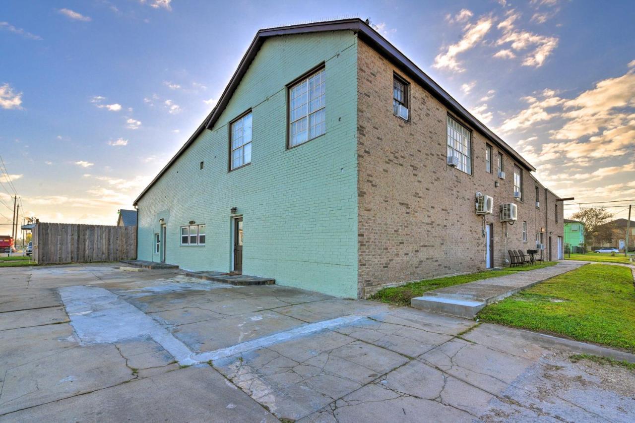 Beautiful Galveston Apt With Deck Less Than 3 Mi To Dtwn! Eksteriør bilde